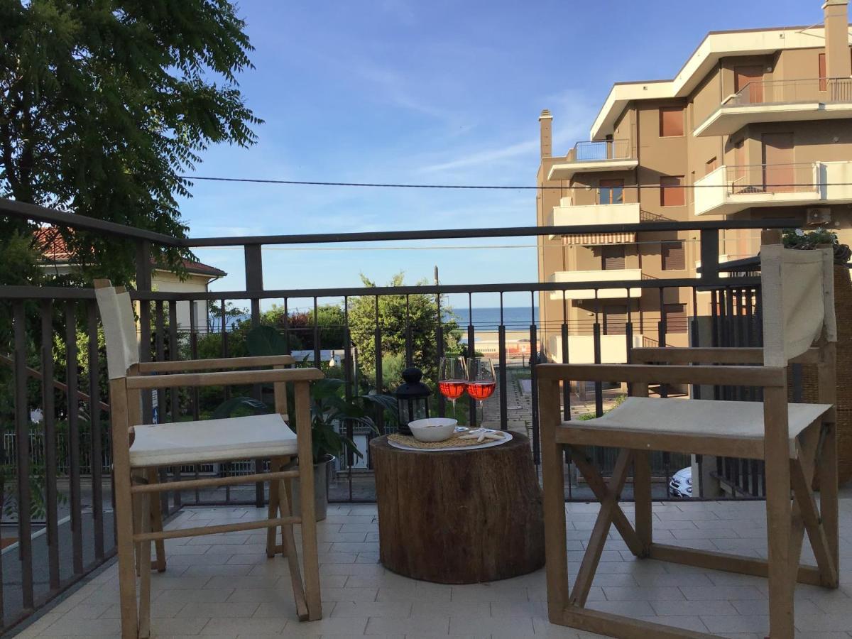 Stella Di Mare Apartment Rimini Exterior photo