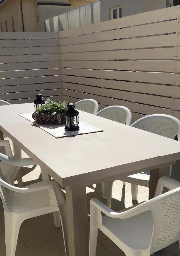 Stella Di Mare Apartment Rimini Exterior photo