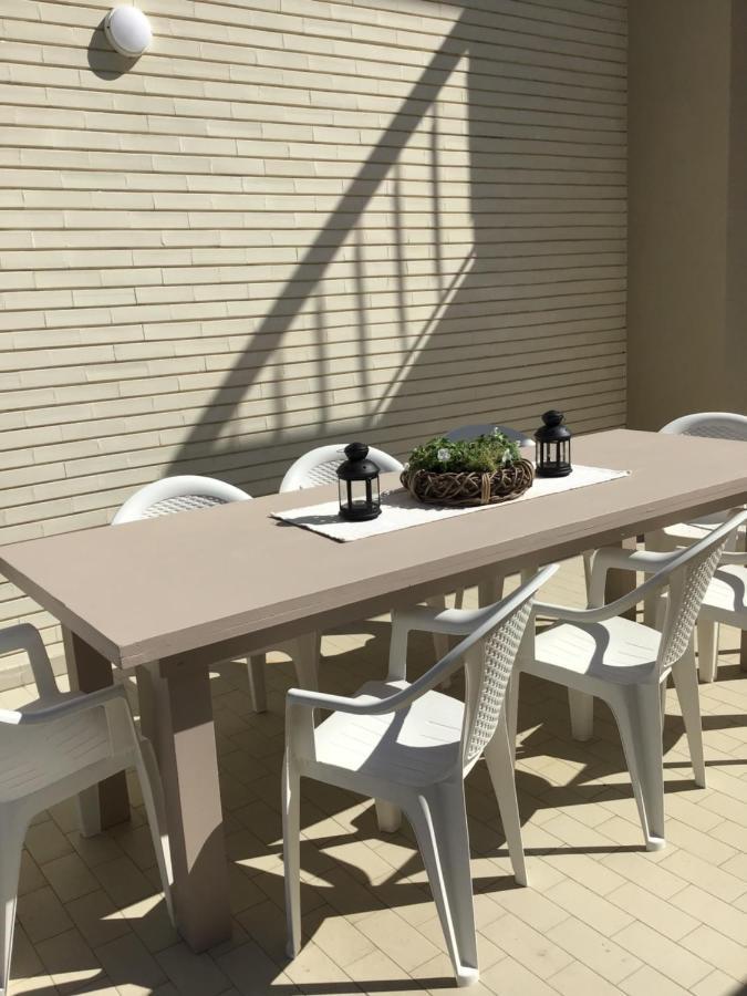 Stella Di Mare Apartment Rimini Exterior photo
